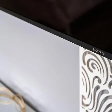 Apartamento Kierbedzia 6 - Bezplatny Podziemny Parking - Free Parking - Piekny Ogrodek Z Tarasem - 2km Lazienki Krolewskie - Wifi - Smart Tv 50 Cali - Good *