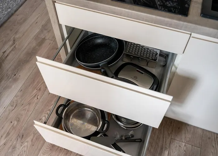 Good Apartments: Kierbedzia 6 With Free Parking And Garden Terrace *